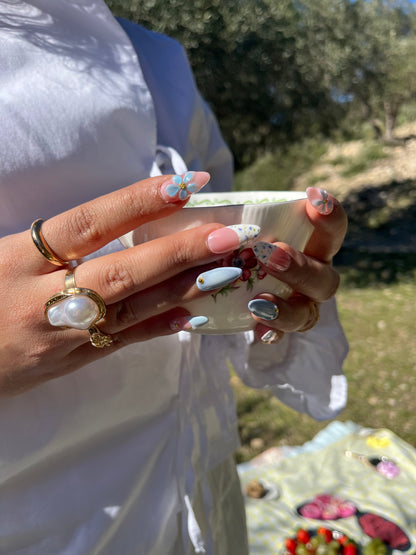 Faux ongles press-on Blue Mirage – amande floral bleu FancyNails