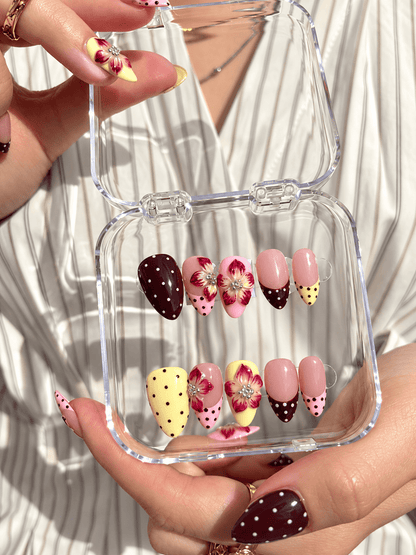Dotty Crush - FancyNails