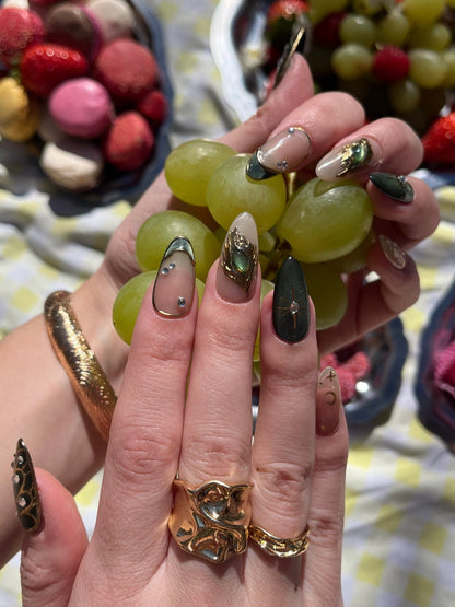 Faux ongles press-on Fairy Bloom – vert émeraude papillon FancyNails