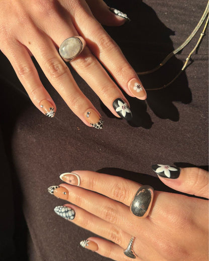 Phantom Bloom - FancyNails